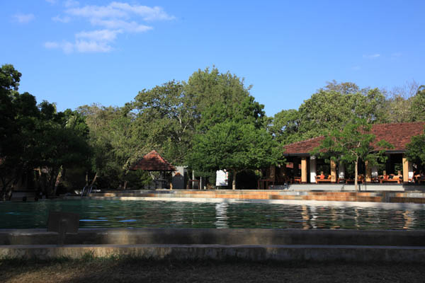 Chaya Village Hotel met zwembad